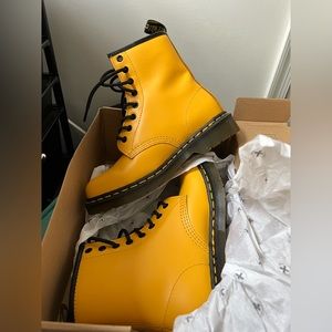 Yellow Smooth Leather 8-Eye Lace up Dr. Martens boots